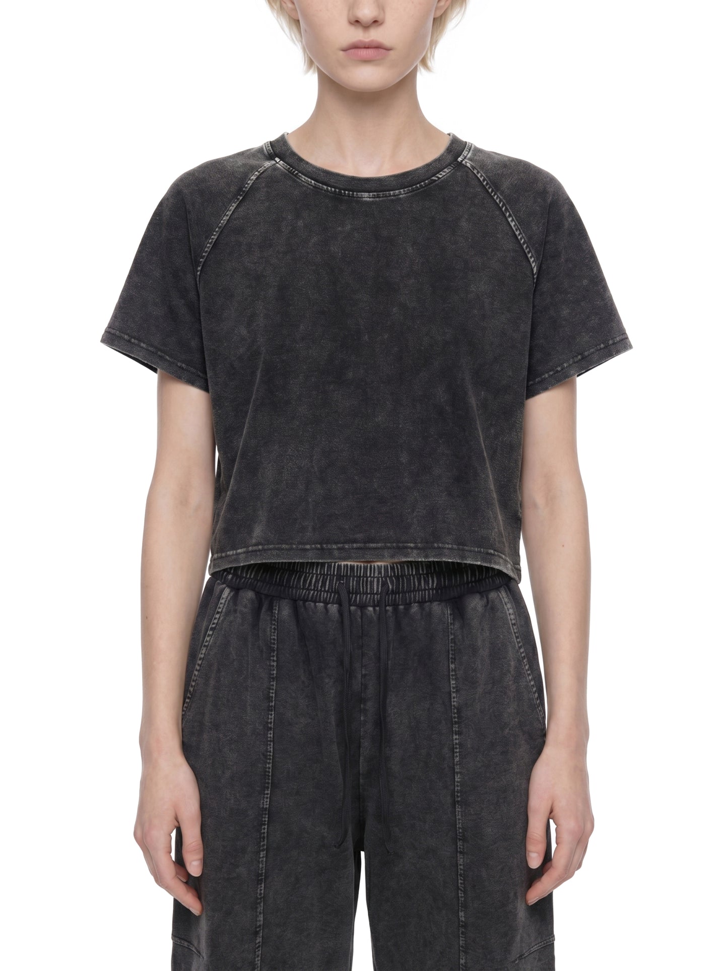 Women's Mineral Wash Raglan Crop T-Shirt